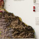 Minnesota Map 1982, Geology :Shaded relief map – flat print (not a 3D raised map)