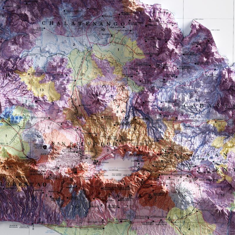 El Salvador Map 1974, Geology :Shaded relief map – flat print (not a 3D raised map)