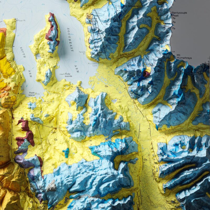 Yellowstone Map 1972, Geology :Shaded relief map – flat print (not a 3D raised map)